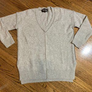 Light pink Long sleeve sweater Great condition